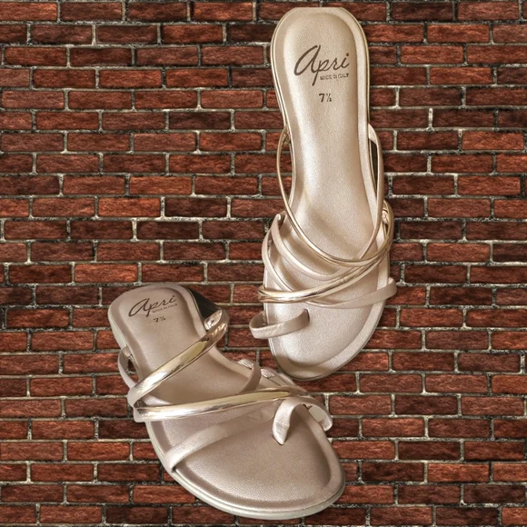 Apri Italian Matte and Shine Strappy Sandals Size 7 1/2 - Picture 9 of 9